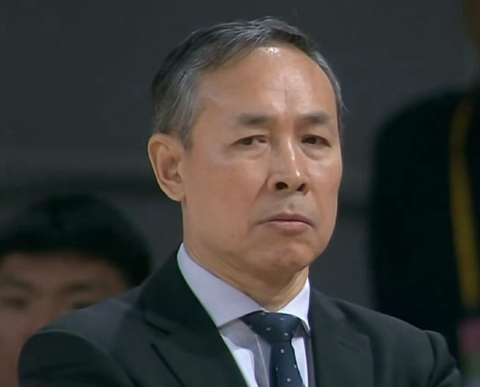 爱游戏体育官方网站-输山西发布会！许利民不满攻守仍表扬球队，周琦再遭眼伤明天检查